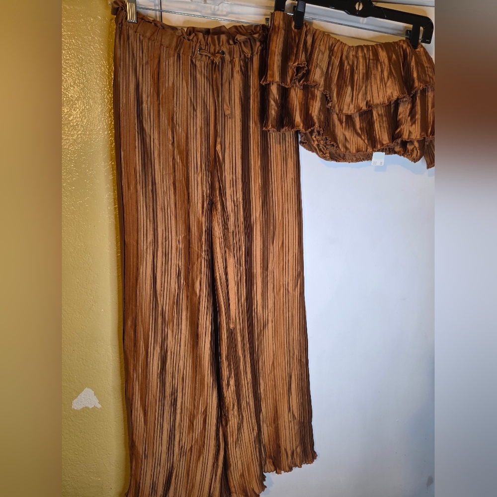 Anthropologie New W Tag Pants Set With Cropped Shirt. Small $178